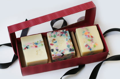 Red Water Giftbox – 3 Soaps