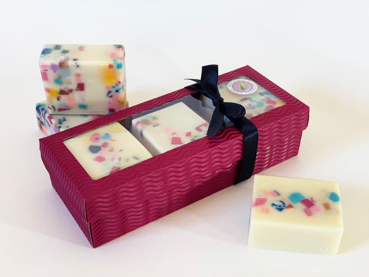Red Water Giftbox – 3 Soaps
