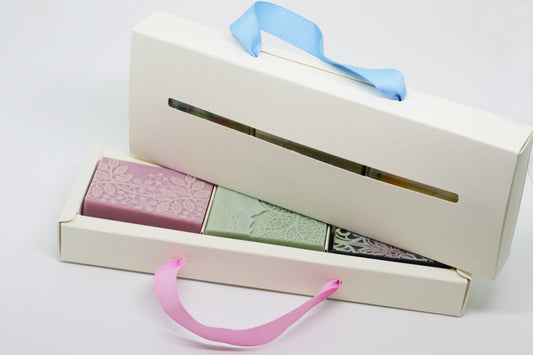 White Giftbox – 3 Soaps